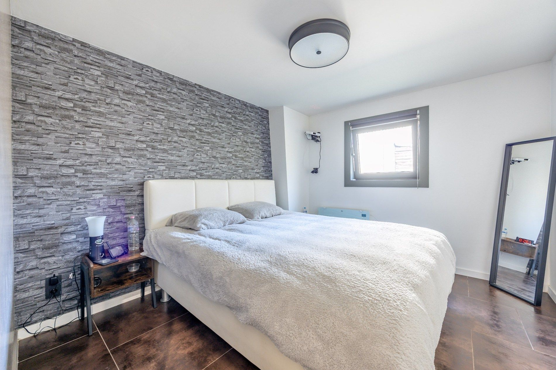 GOED GELEGEN MAGAZIJN MET SHOWROOM foto 11