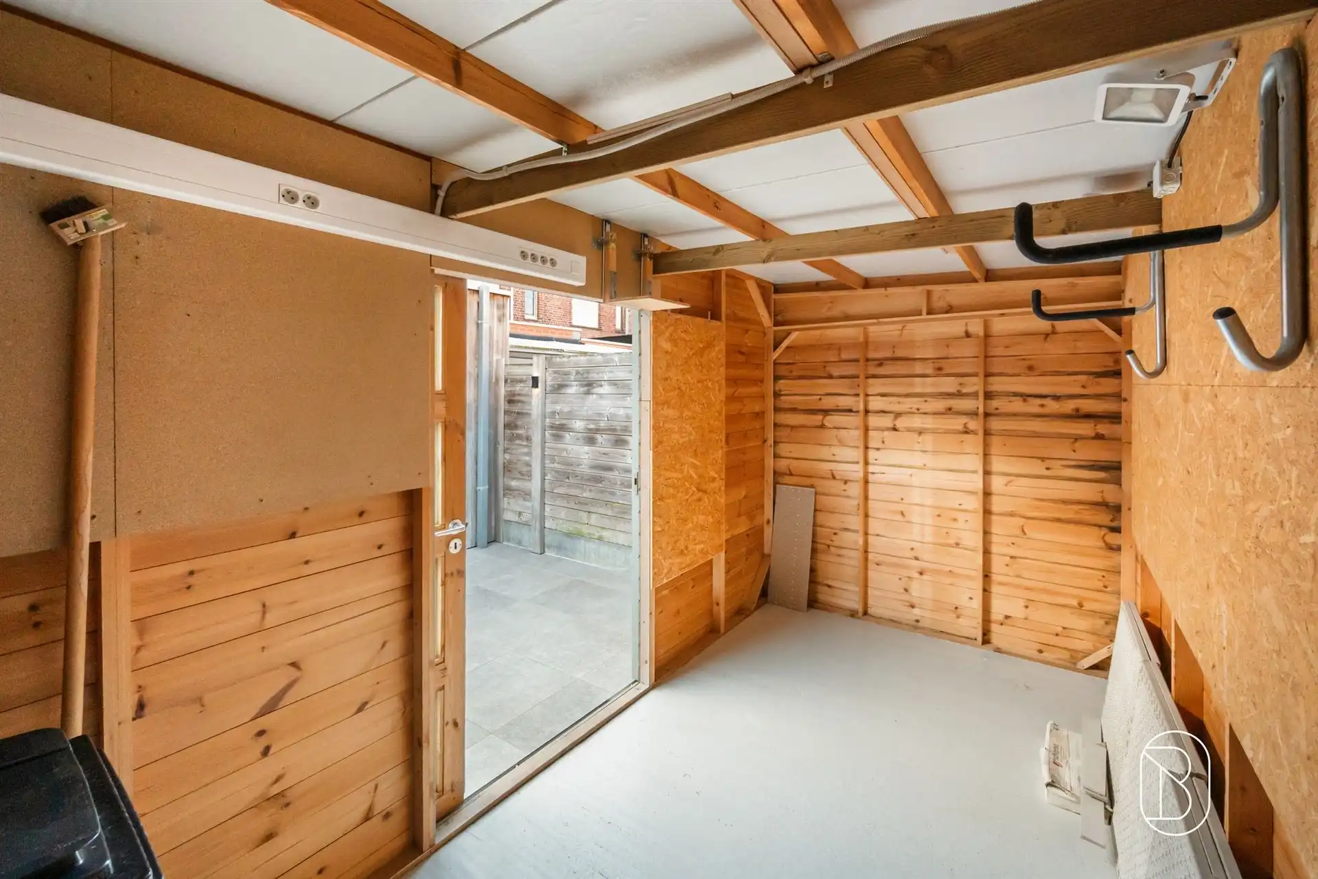 Instapklare woning met 3 slaapkamers en tuin in Kortrijk foto 10