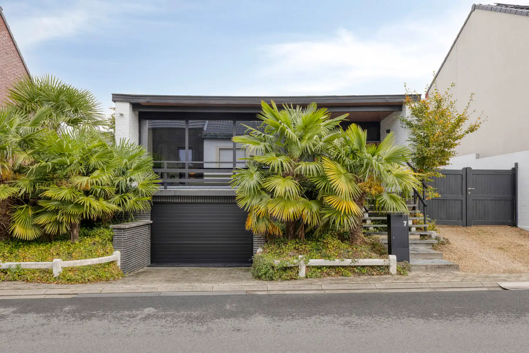 Hoofdfoto van de publicatie: *** ONDER COMPROMIS *** 