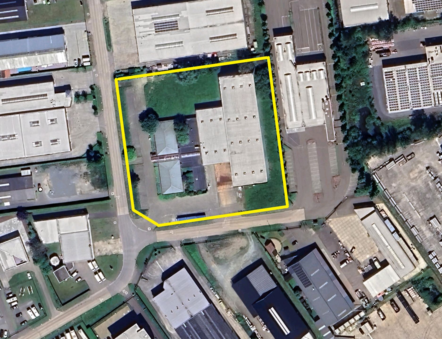 Industrieel gebouw te huur in Malle foto 9