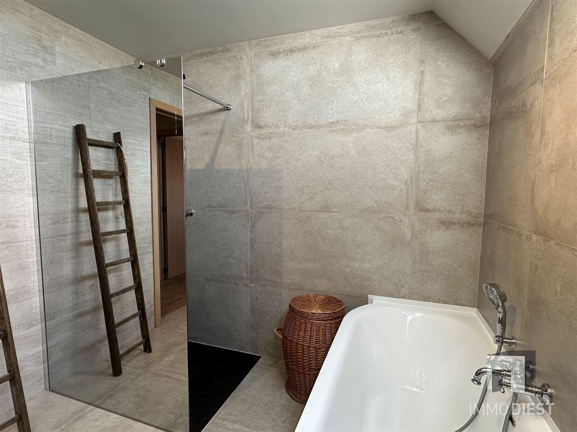 Perfect onderhouden woning met 4 slaapkamers + EPB A foto 14