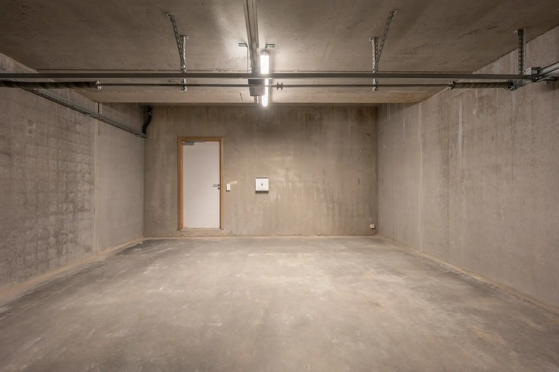 Hoekwoning in autovrij parkdomein met terrassen en private garage foto 23
