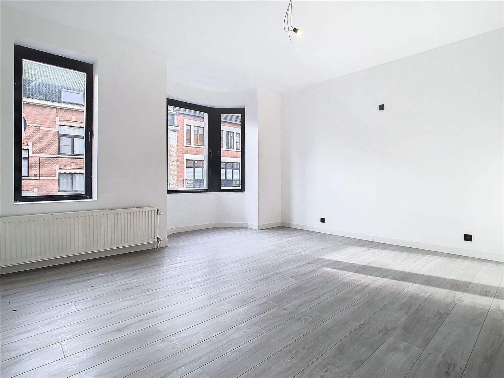 Volledig gerenoveerde stadswoning, 4 slpks, terras,1a 02ca foto 14
