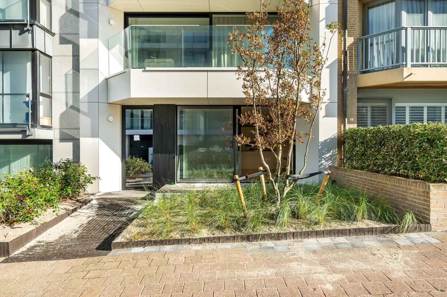 Goed gelegen 2 slaapkamerappartement met zijdelings zeezicht foto 12