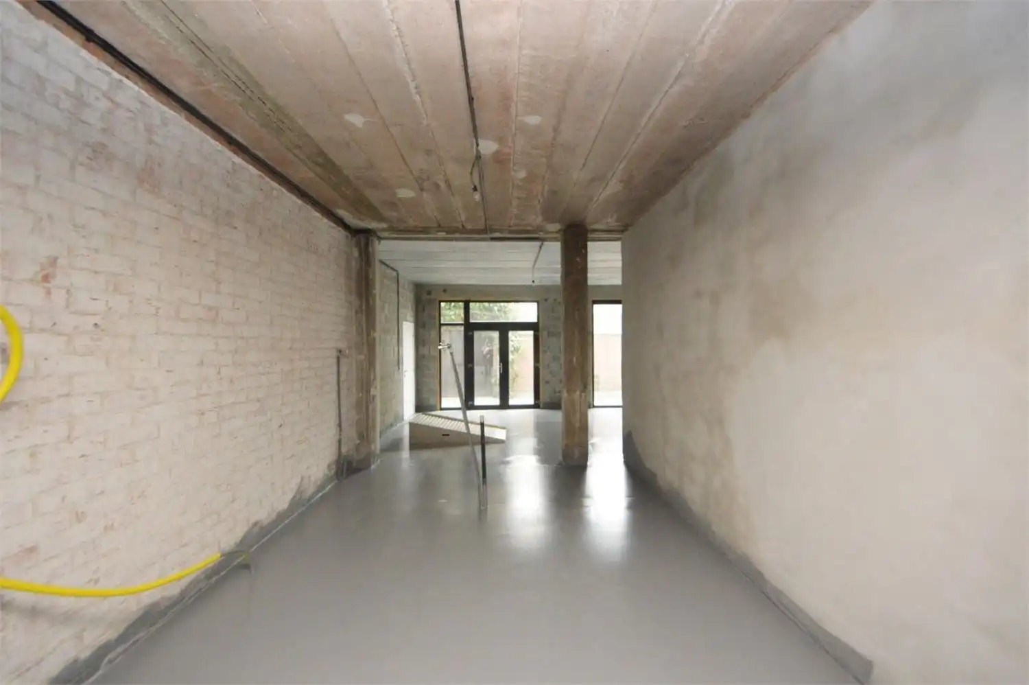 TOP GELEGEN HANDELSGELIJKVLOERS foto 12