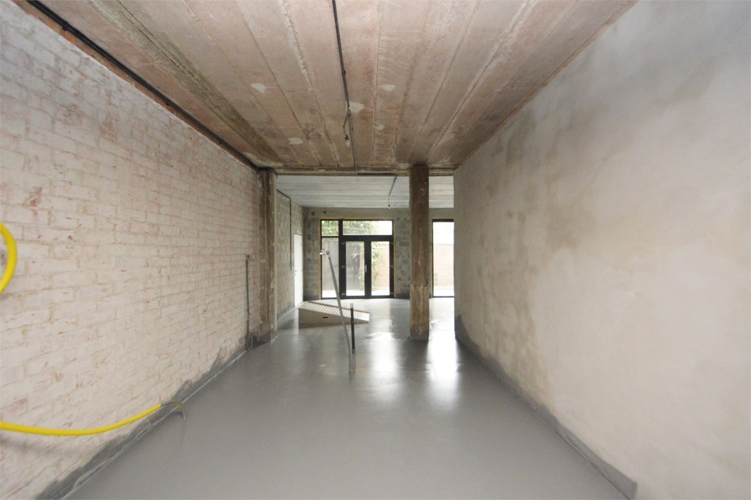 TOP GELEGEN HANDELSGELIJKVLOERS foto 12