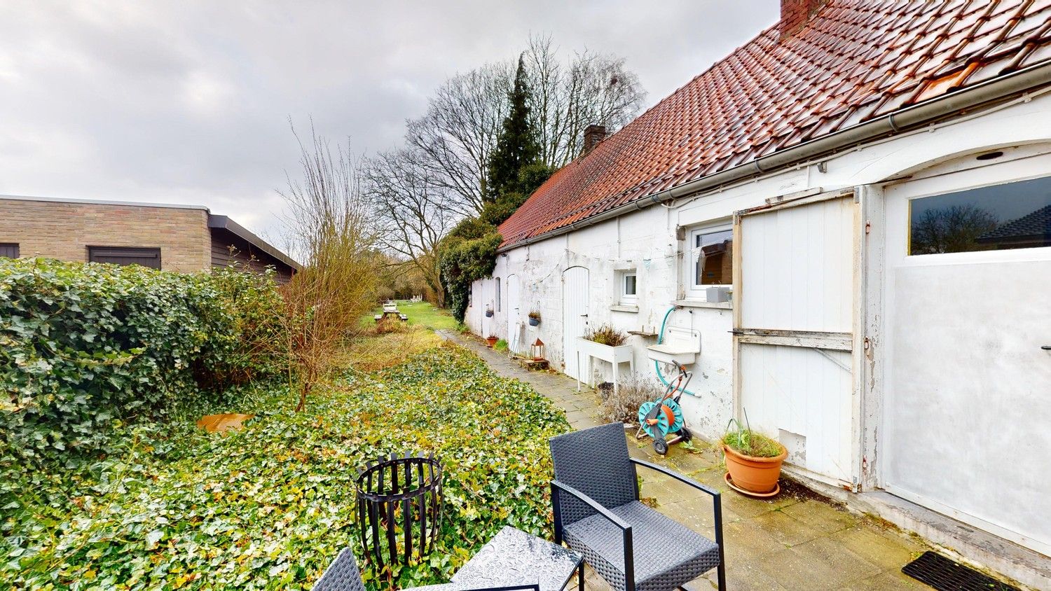 Te koop: Charmante halfopen villa in cottage stijl met ruime tuin en topligging! foto 11