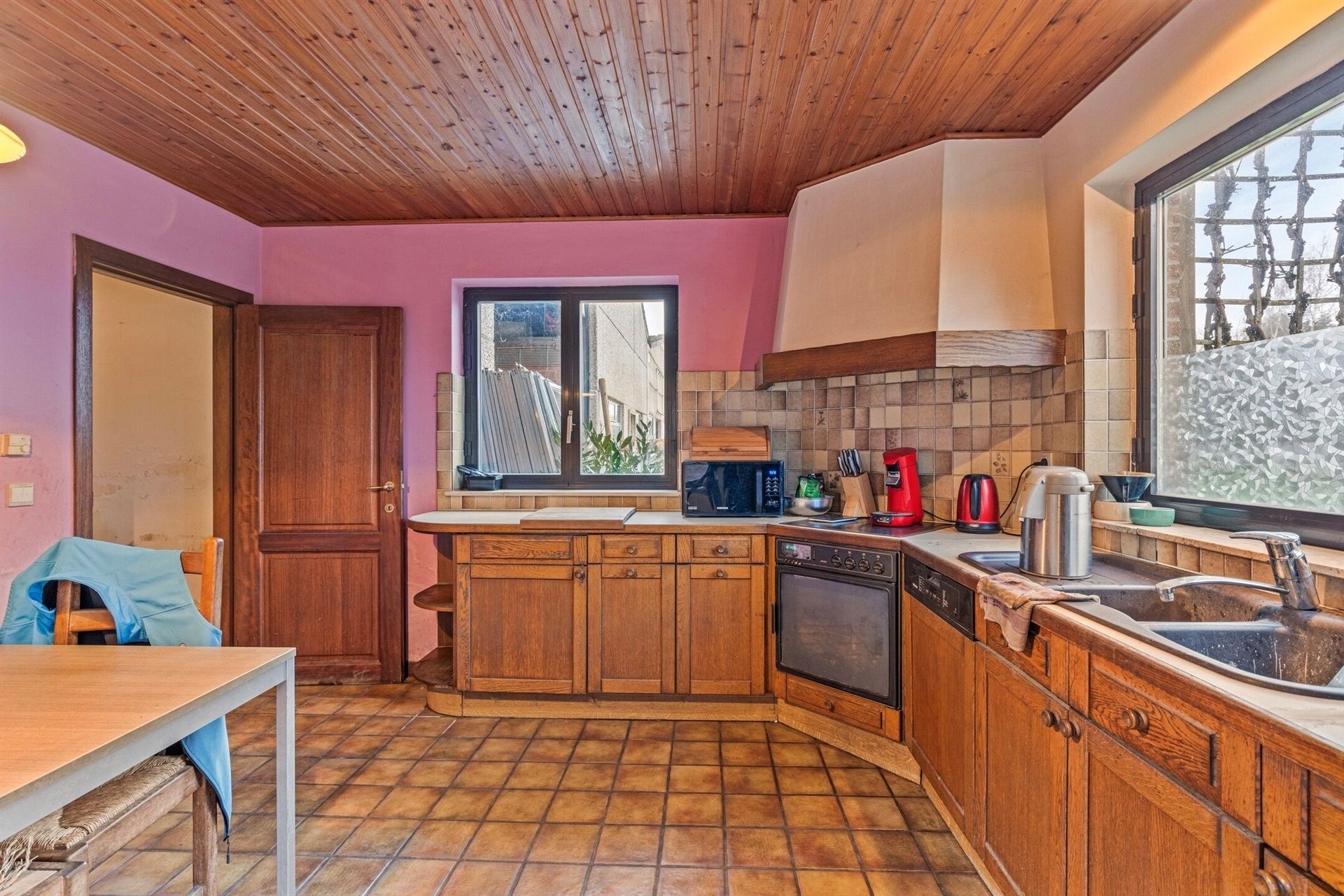 Landbouwbedrijf met een bedrijfswoning foto 9