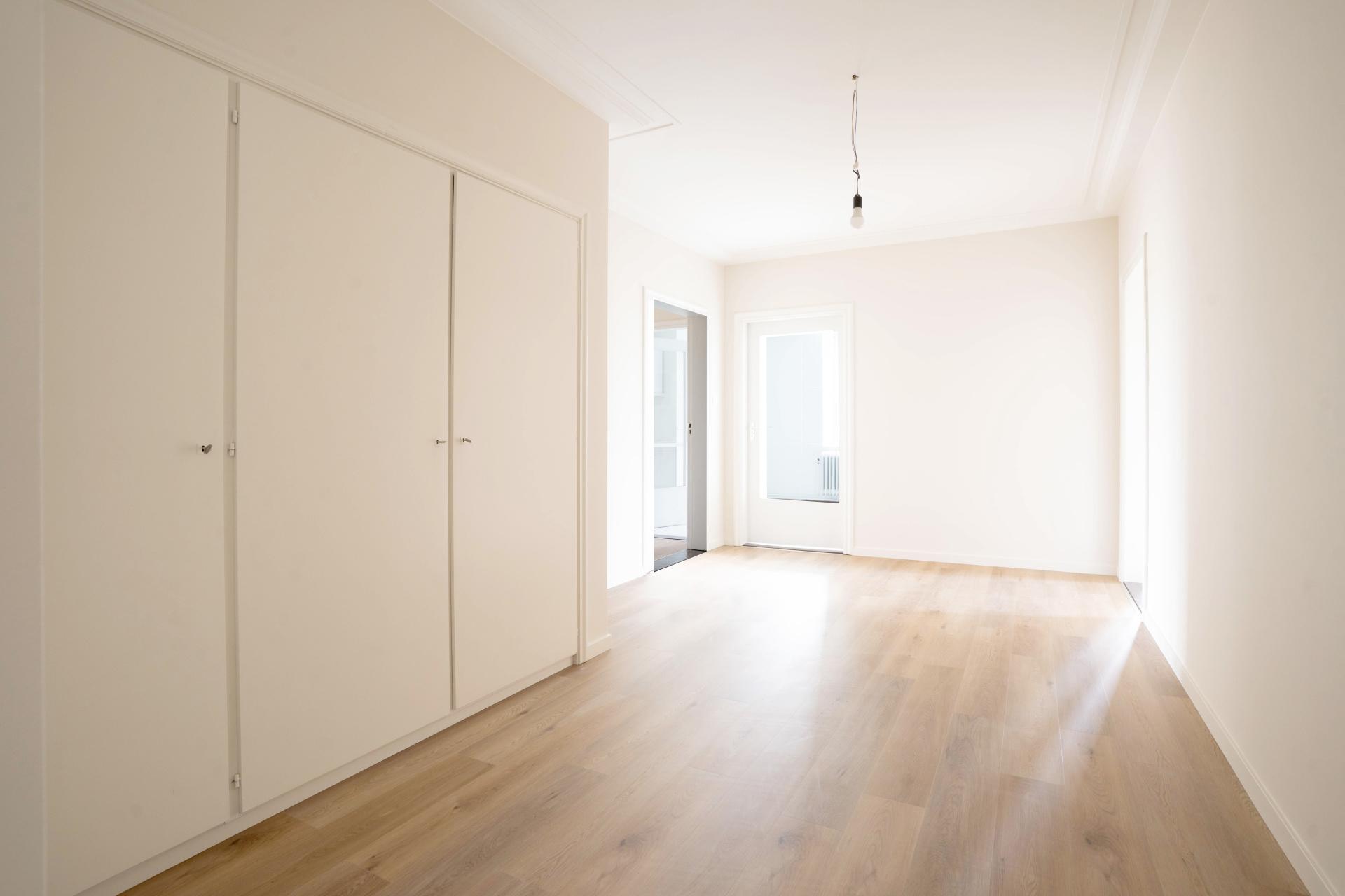 Licht en ruim hoekappartement met drie slaapkamers en garage foto 14