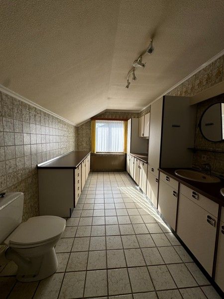 Vrijstaande woning met 5 slaapkamers. foto 77
