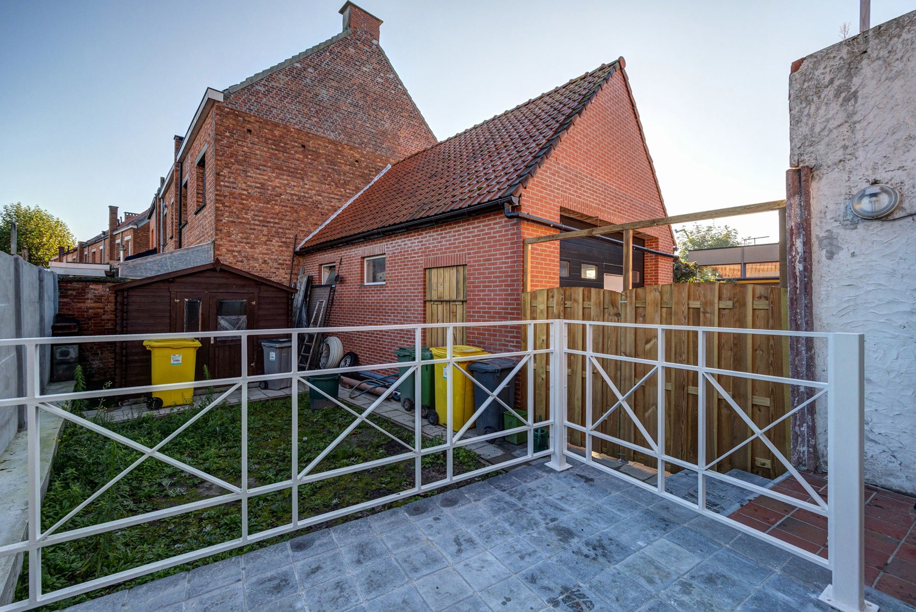 Stadswoning met 3 slaapkamers met terras en tuin. foto 11