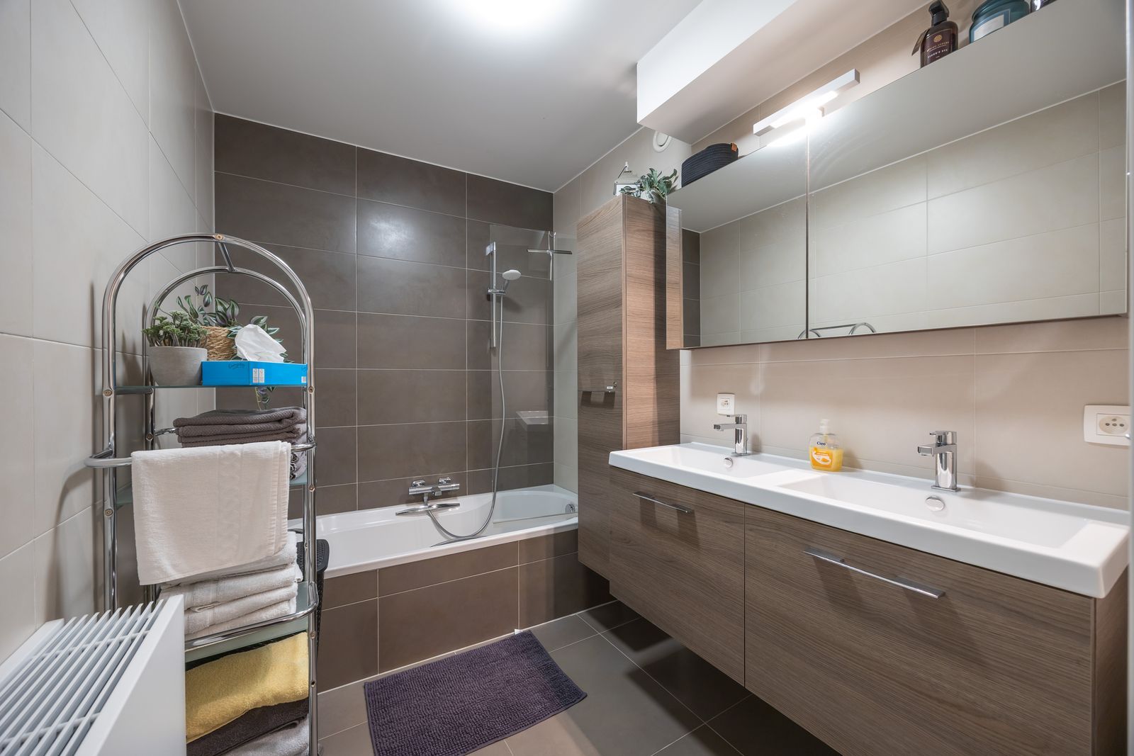 Modern en lichtrijk appartement met 2 slpk pal aan zee in jonge residentie foto 7