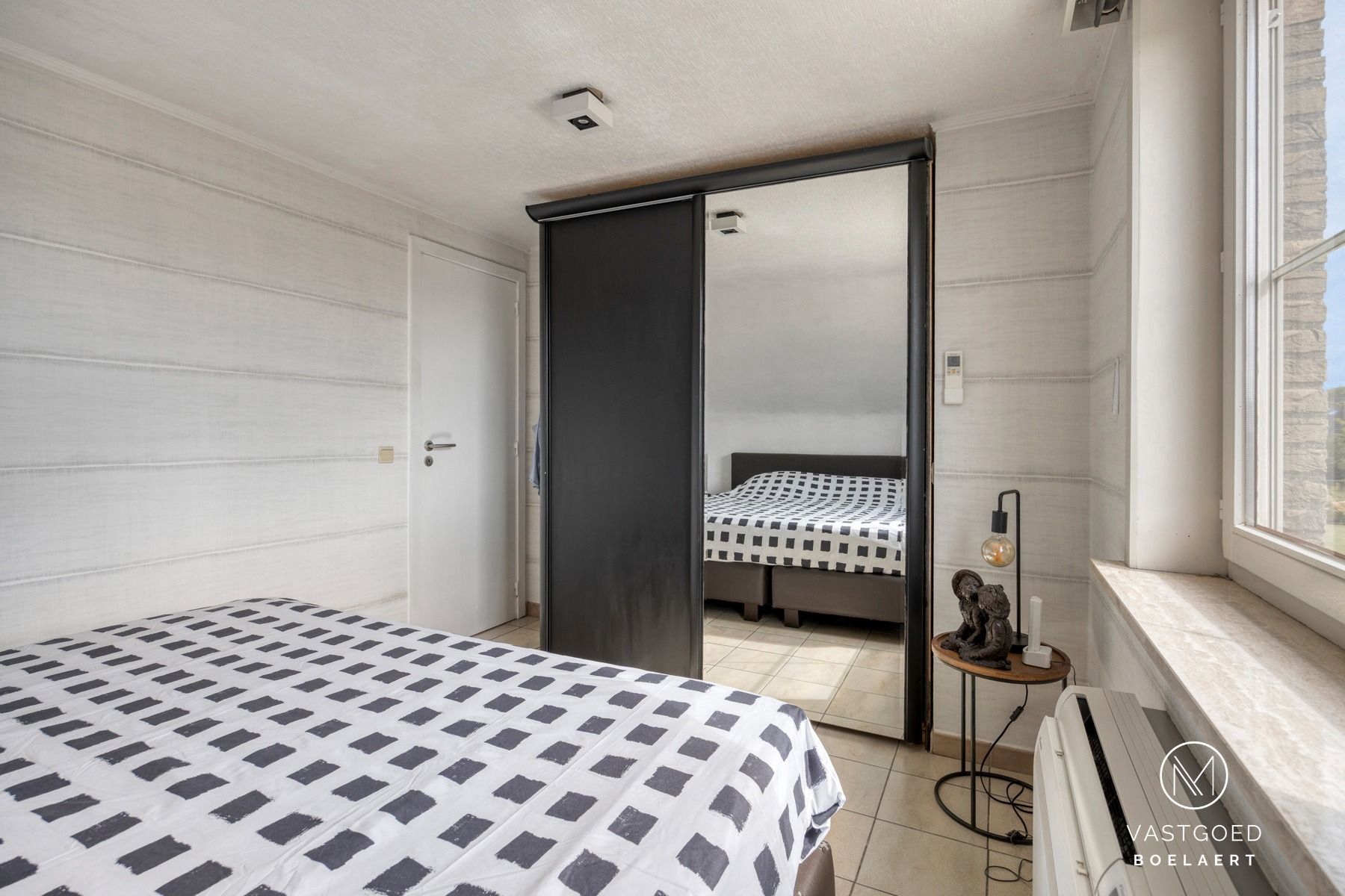 Ruime instapklare villa met sauna en dubbele garage. foto 15