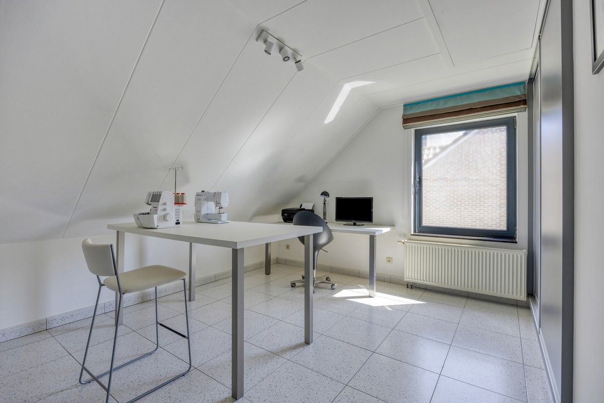 gezellige en lichtrijke villa op 9,50 are - 100 % instapklaar foto 28