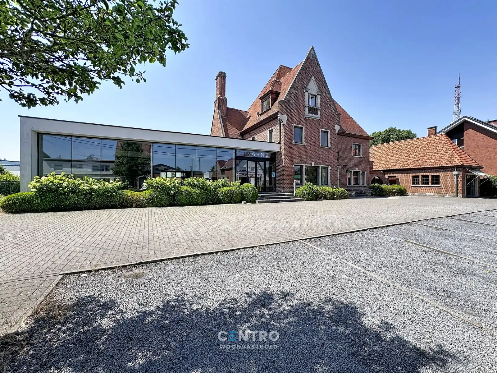 Commerciële site met woonst op toplocatie te Roeselare! foto 20
