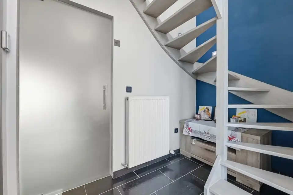 GEZELLIGE GEZINSWONING MET GARAGE IN SINT-TRUIDEN foto 9