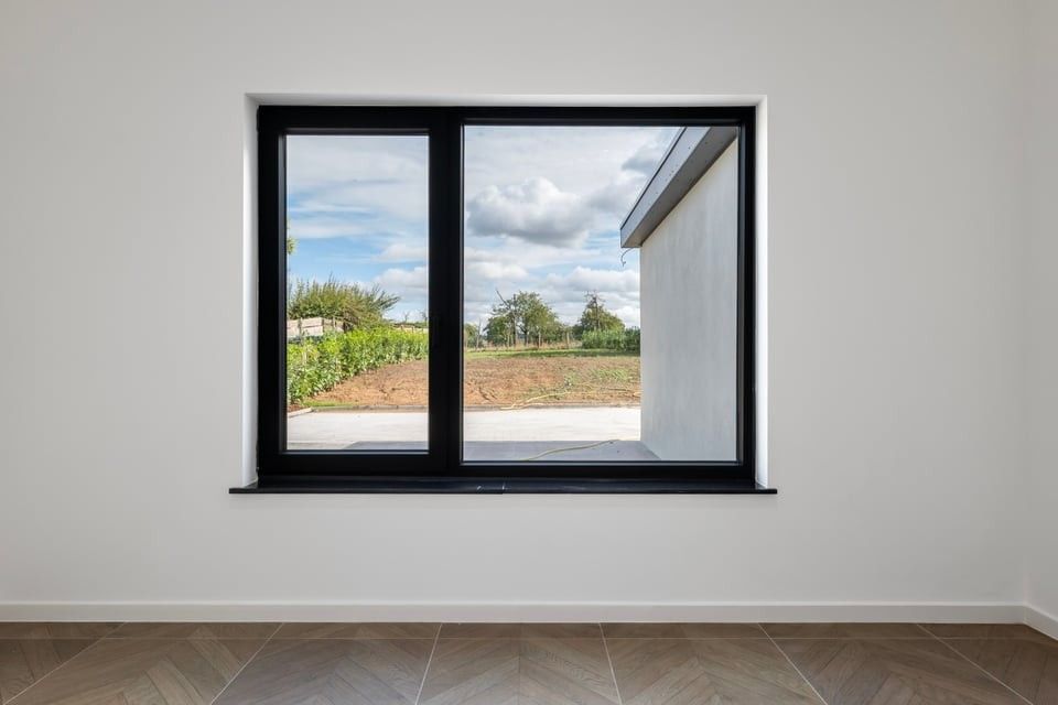 VOLLEDIG GERENOVEERDE BUNGALOW MET 3 SLAAPKAMERS EN EEN PRACHTIGE TUIN foto 32