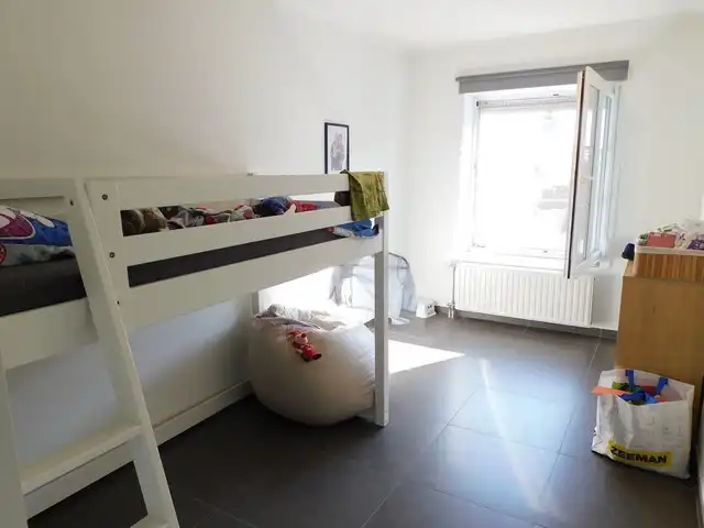 Instapklaar appartement met ruim terras foto 10