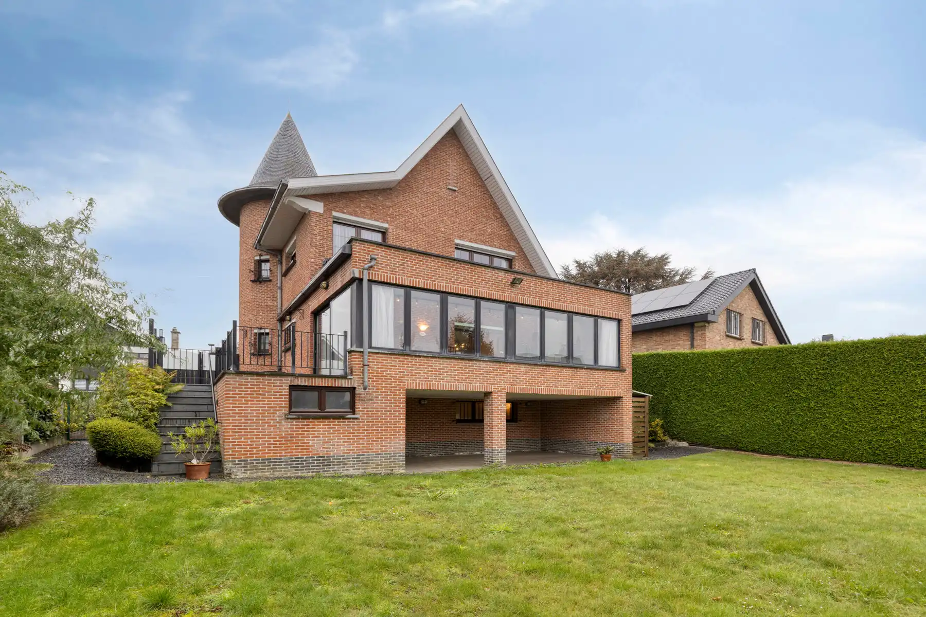 Karaktervolle villa op toplocatie in Dilbeek foto 2