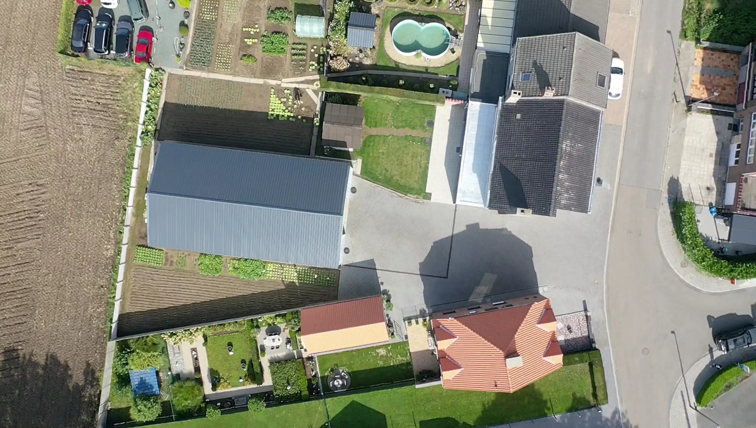 Karaktervolle woning met grote loods in Dilbeek! foto 20