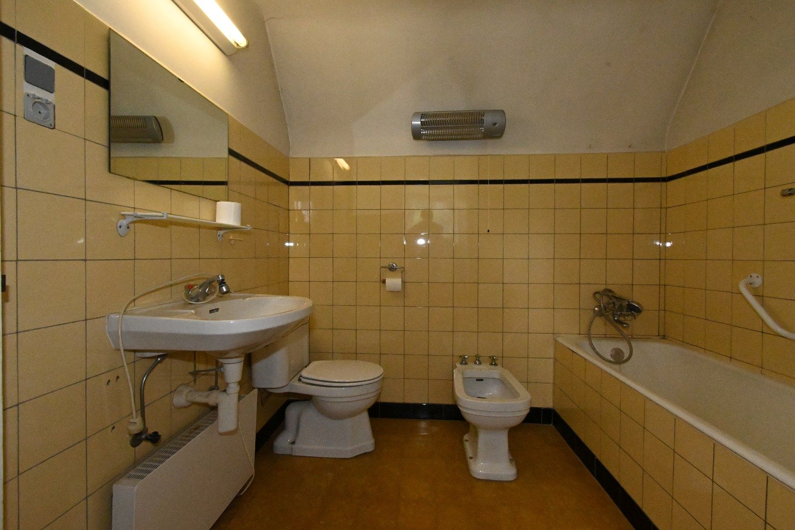 Alleenstaande woning met tuin gelegen rand centrum Maldegem foto 18