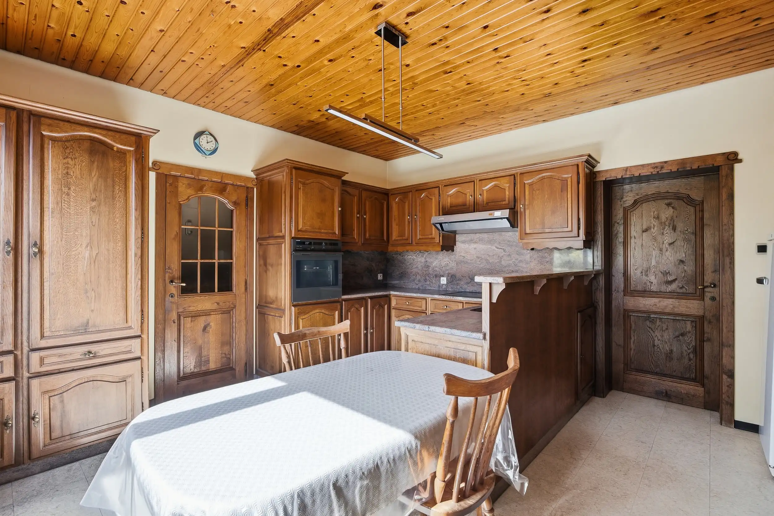 Te renoveren woning met tal van mogelijkheden foto 21