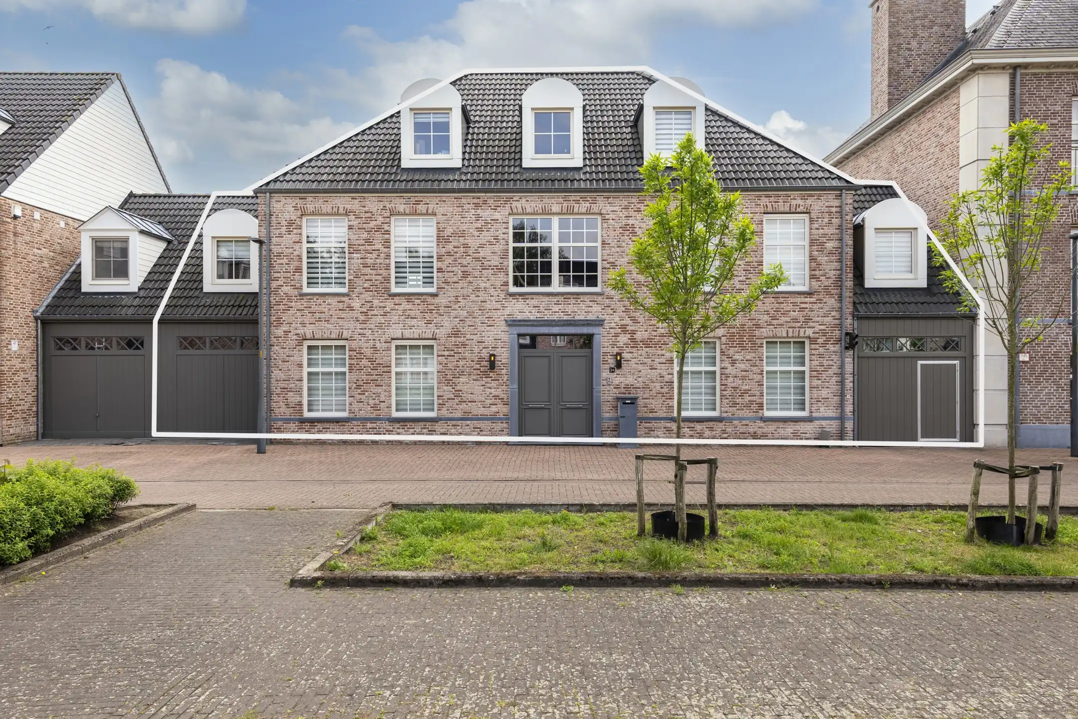Verrassend ruime woning op toplocatie met binnenzwembad foto 3