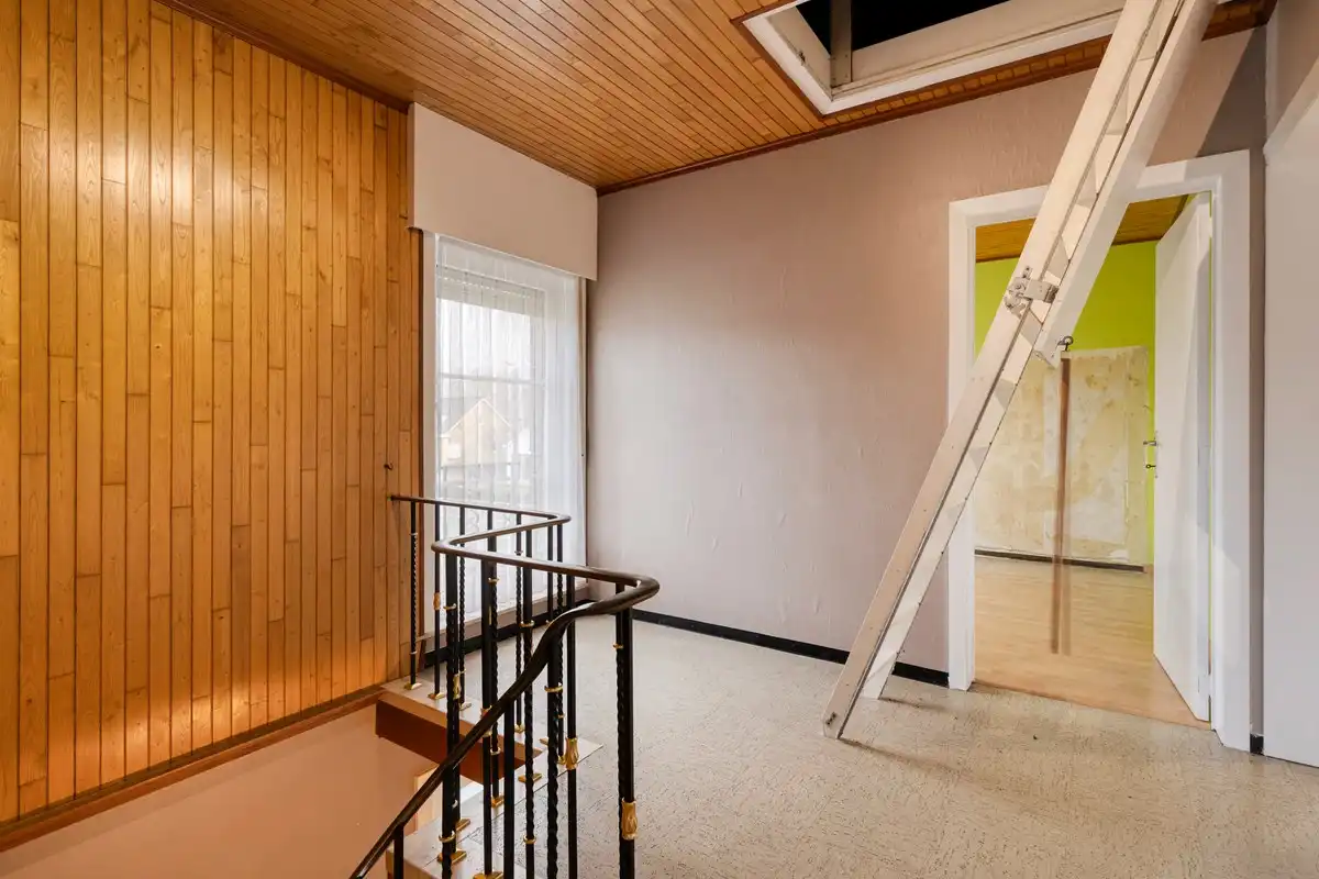 Ruime woning met 3 slaapkamers en tuin foto 18