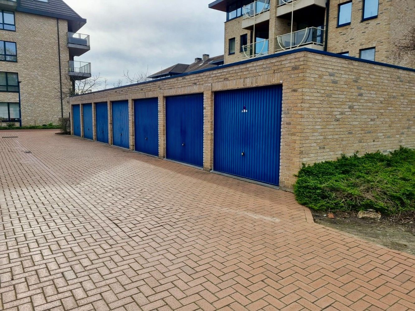 Gezellig appartement met 2 slaapkamers en garage! foto 9
