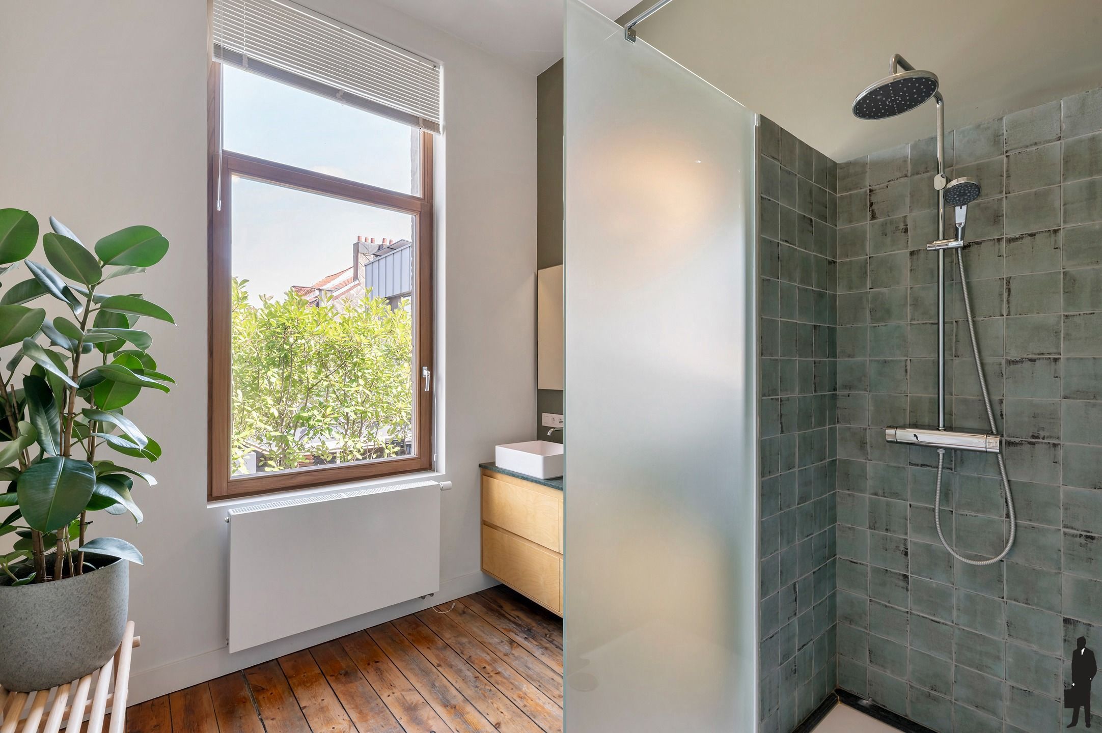 Lichtrijk en instapklaar wonen in hartje Antwerpen foto 12