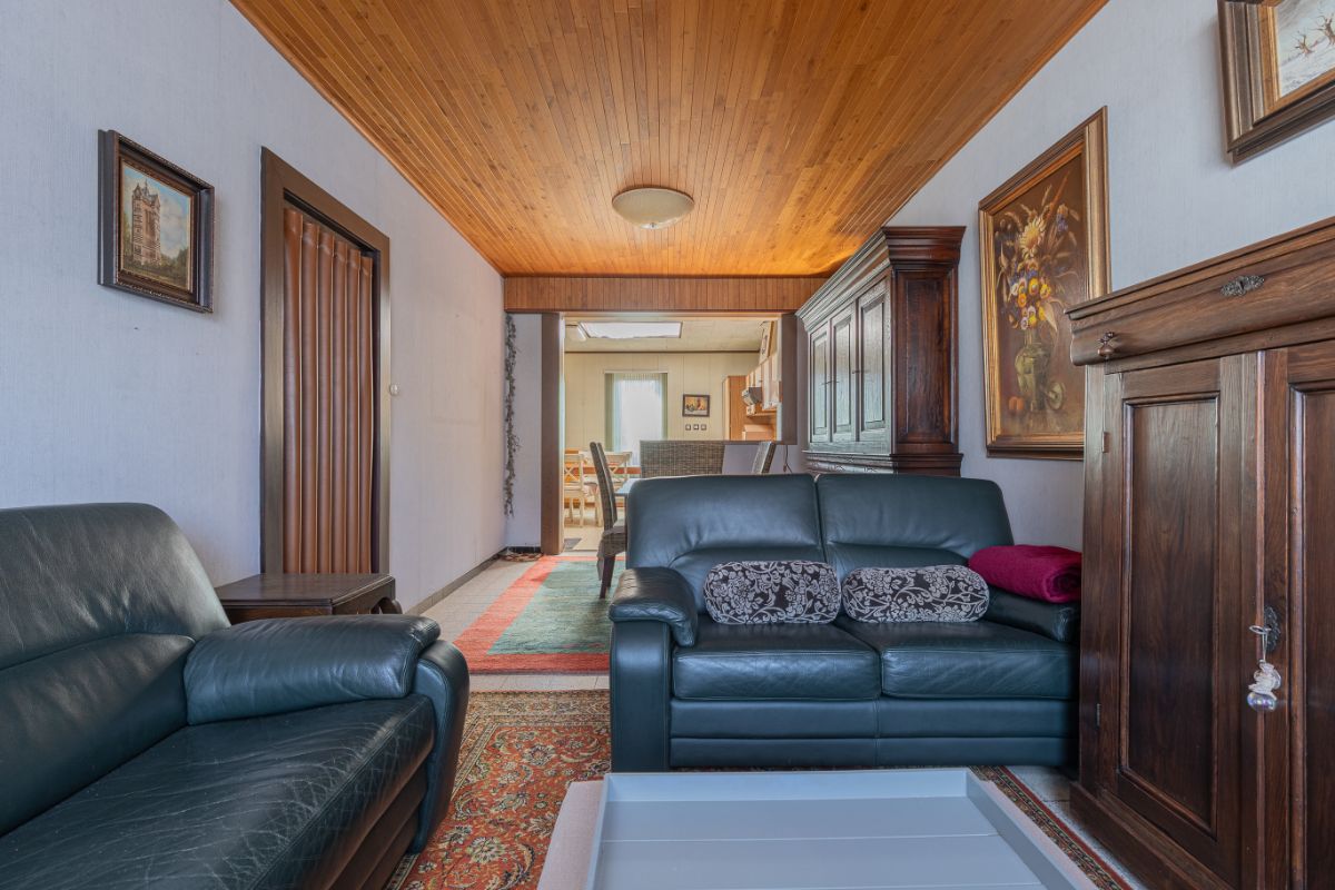Rijwoning met uitweg foto 3