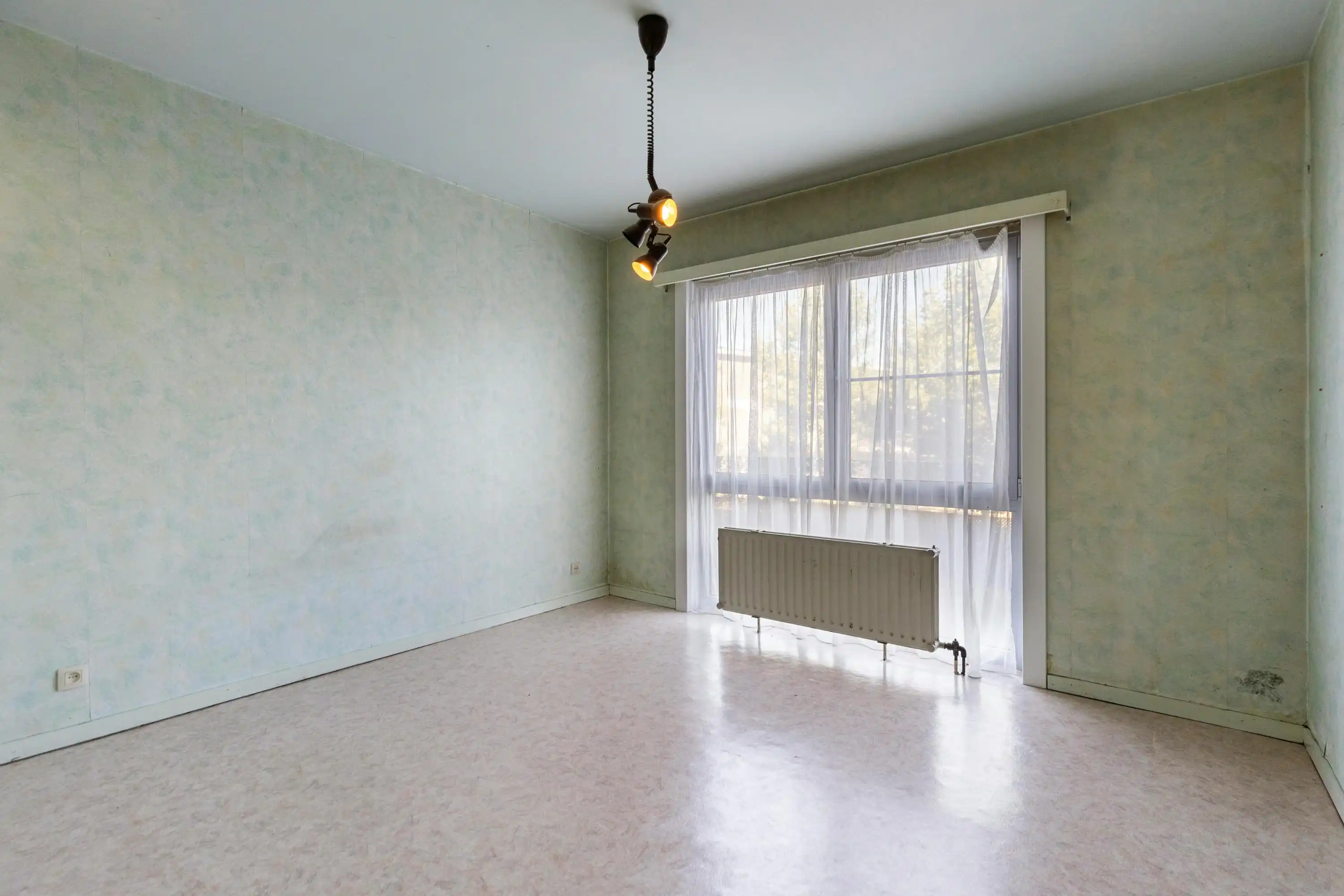 2-slaapkamerappartement met terras en garage te koop in Hemiksem  foto 7