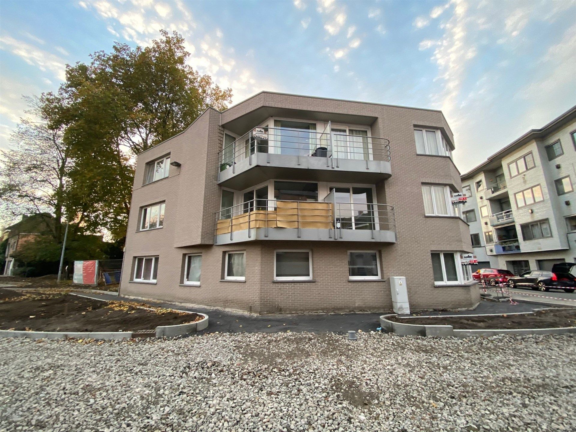 Ruim appartement met twee slaapkamers en terras foto 10