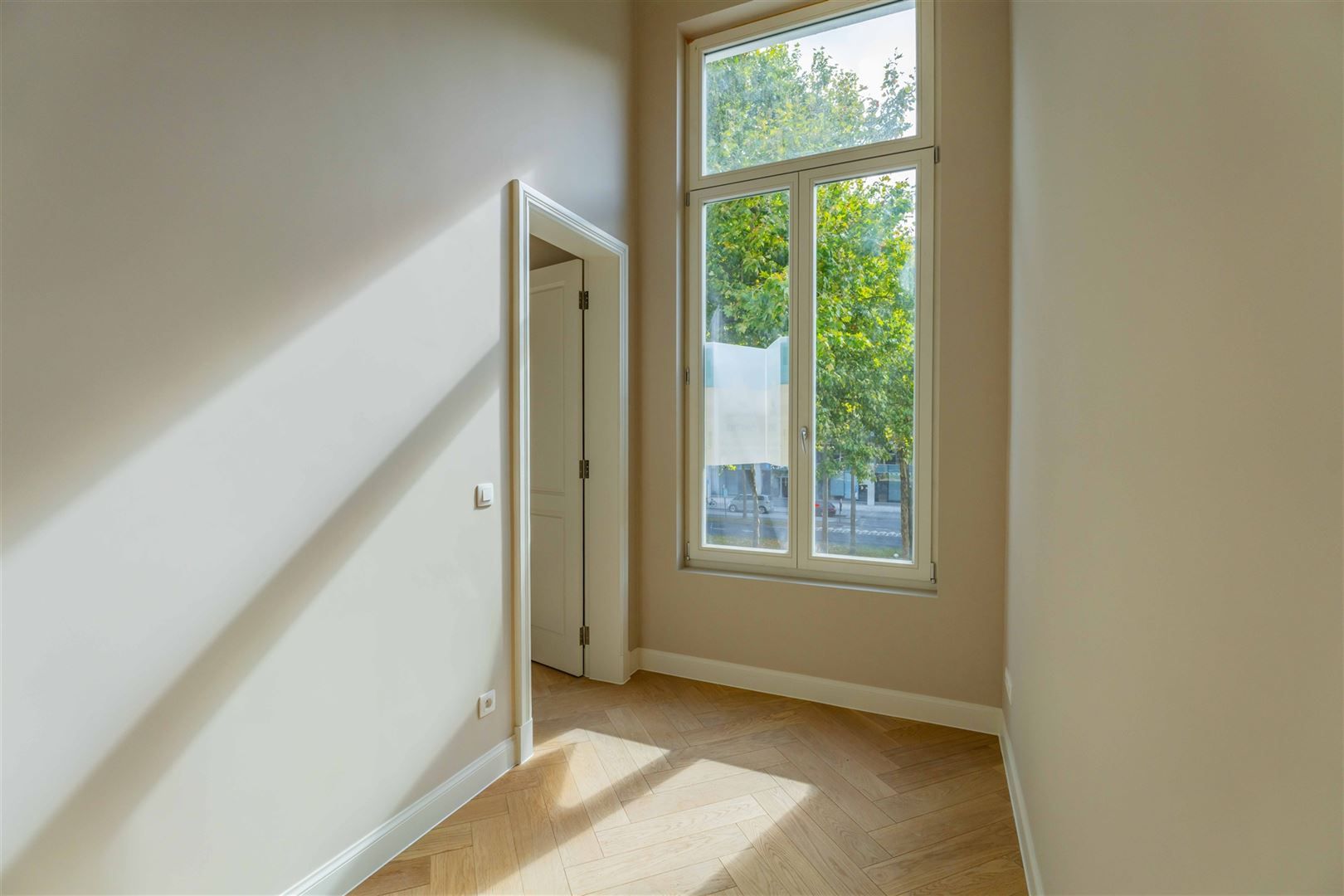 High-end living in piekfijnappartement foto 8
