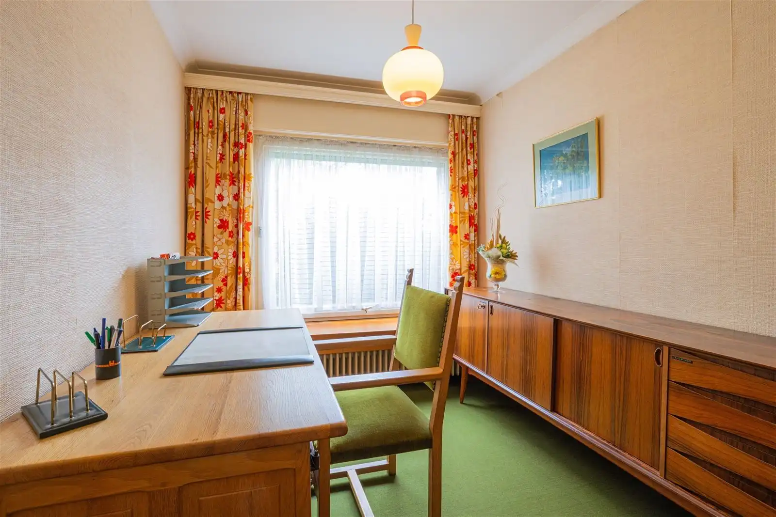 Ruime op te frissen split level villa met grote tuin op 23are20 foto 16
