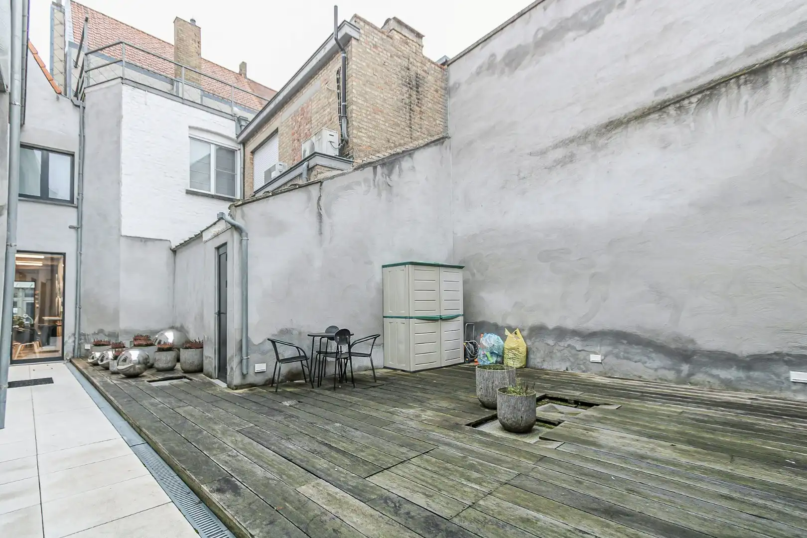 Handelsgelijkvloers Smedenstraat 13 Brugge te huur en te koop foto 18