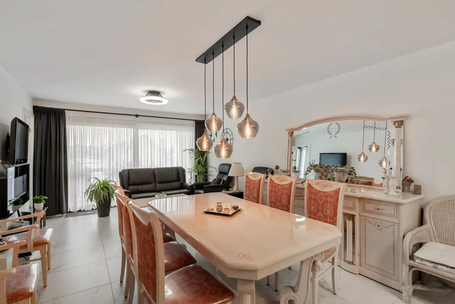 Prachtig appartement op rustige en toch supercentrale locatie in Berlaar centrum! foto 8