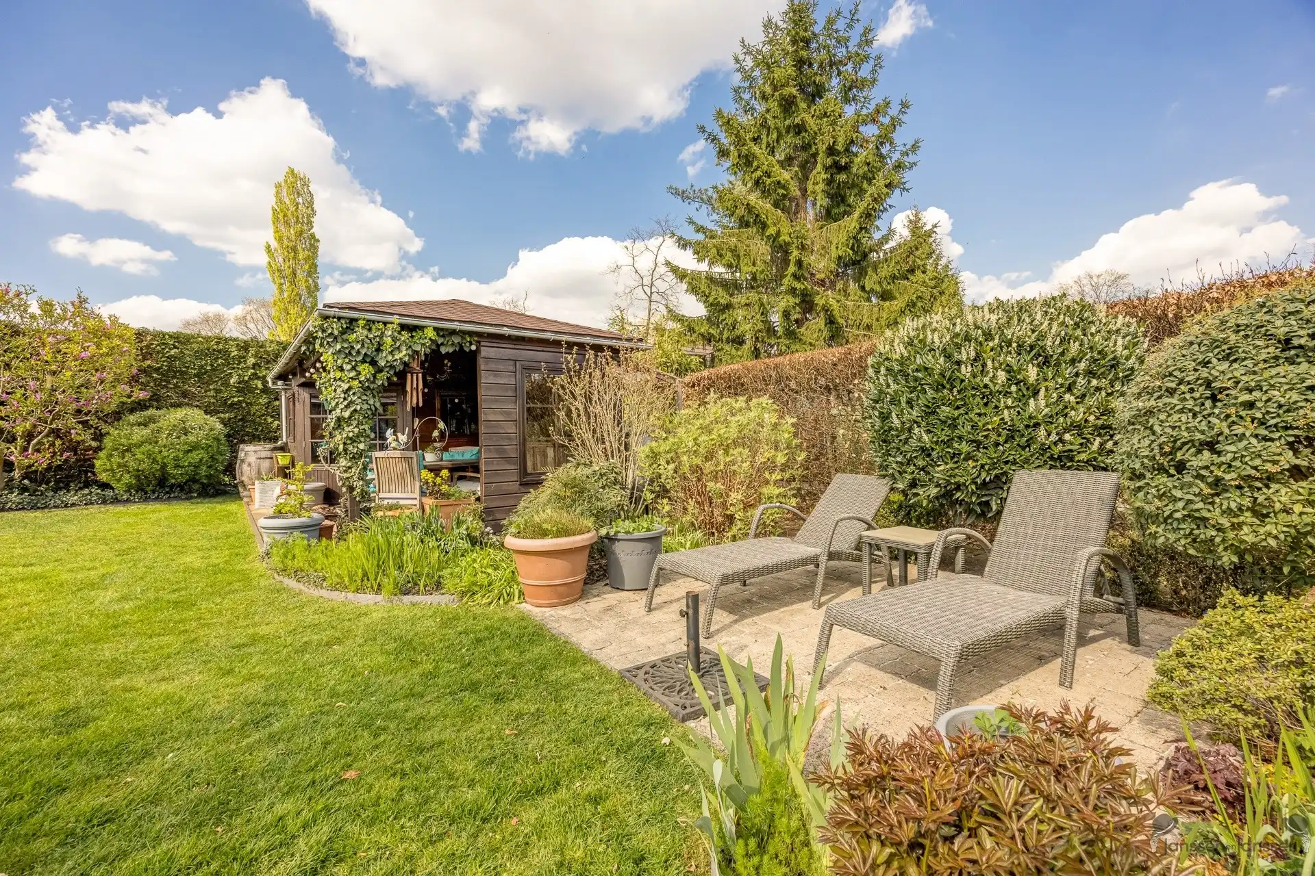 Instapklare woning met verzorgde tuin op een perceel van 810 m² foto 26