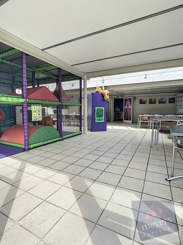 Handelsruimte met woonst – dé kans voor ondernemers in Beringen-Koersel! foto 8