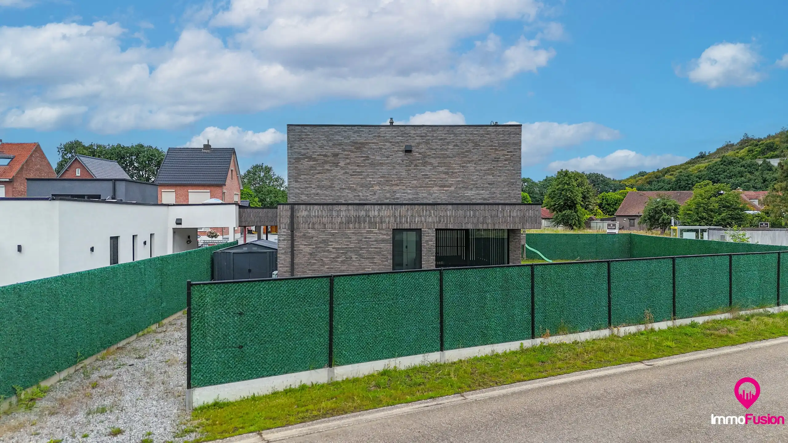 Instapklare villa met 4 slpk., laadpaal en zonnepanelen! foto 44