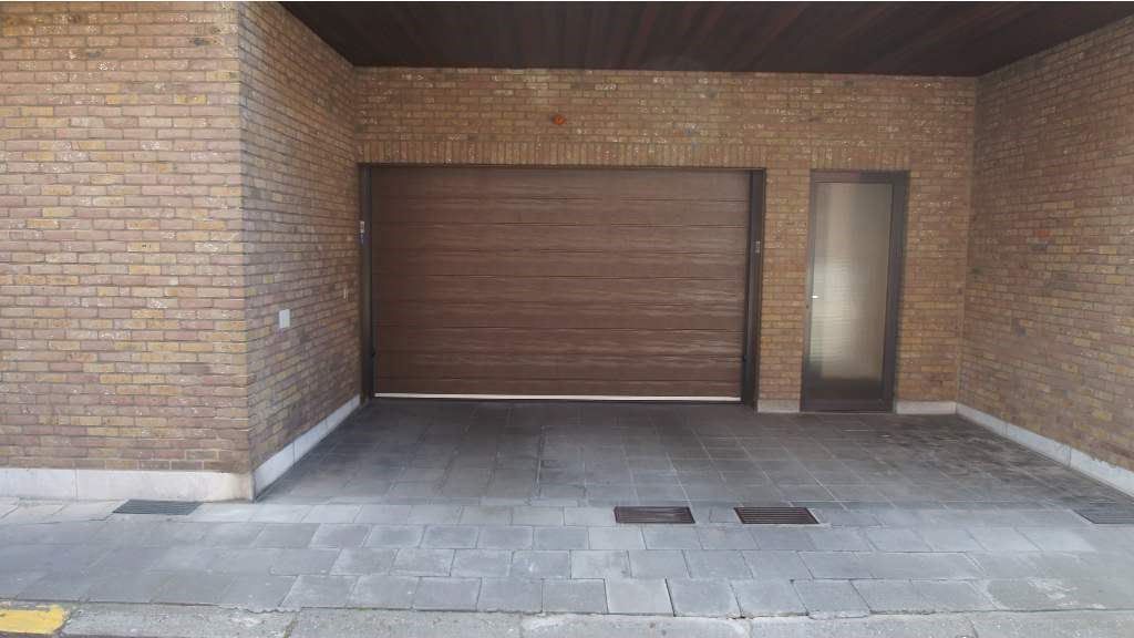 Ruime ondergrondse parkeerplaats in centrum van Tienen foto 3