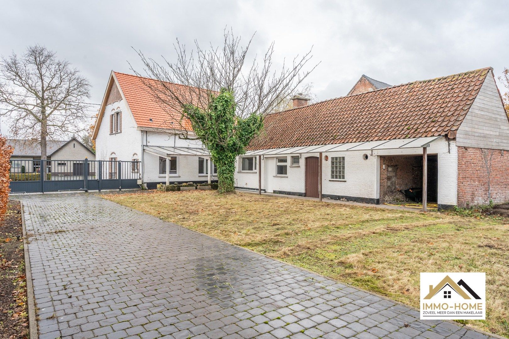 Instapklare open bebouwing op topligging foto {{pictureIndex}}