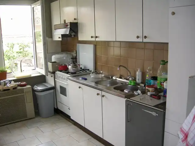 Een charmante gesloten bebouwing met gezellige tuin. Ideaal voor wie centraal wil wonen! foto 5