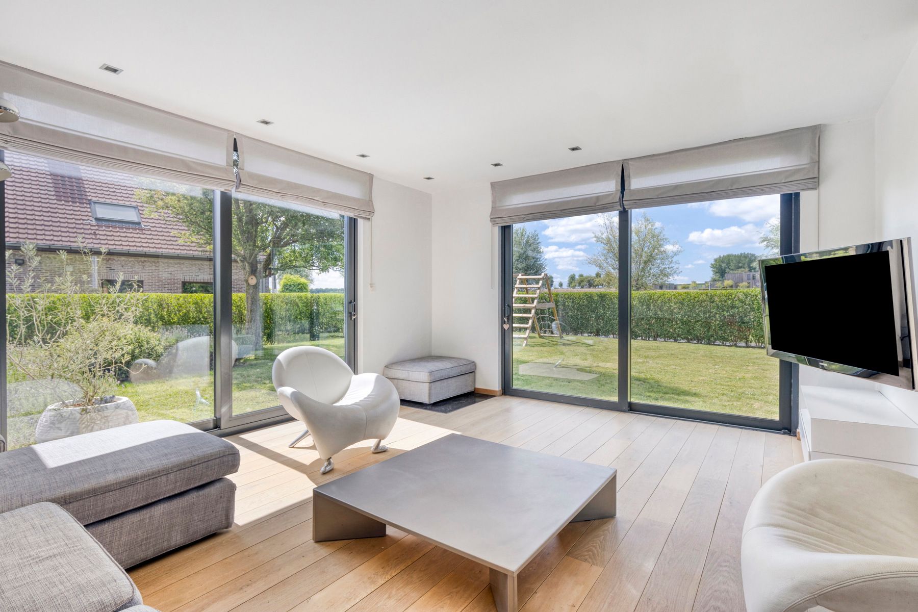 Stijlvolle villa op toplocatie in het groen foto 5