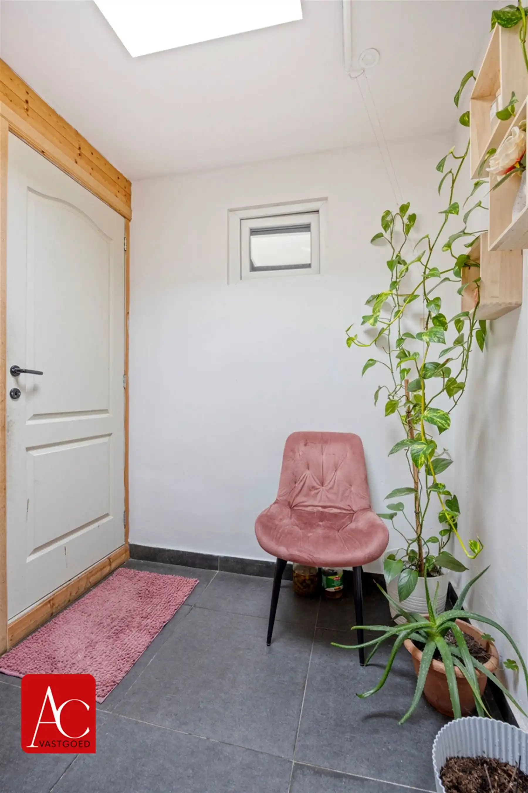 Instapklare gezinswoning met 3 slaapkamers en garage foto 17