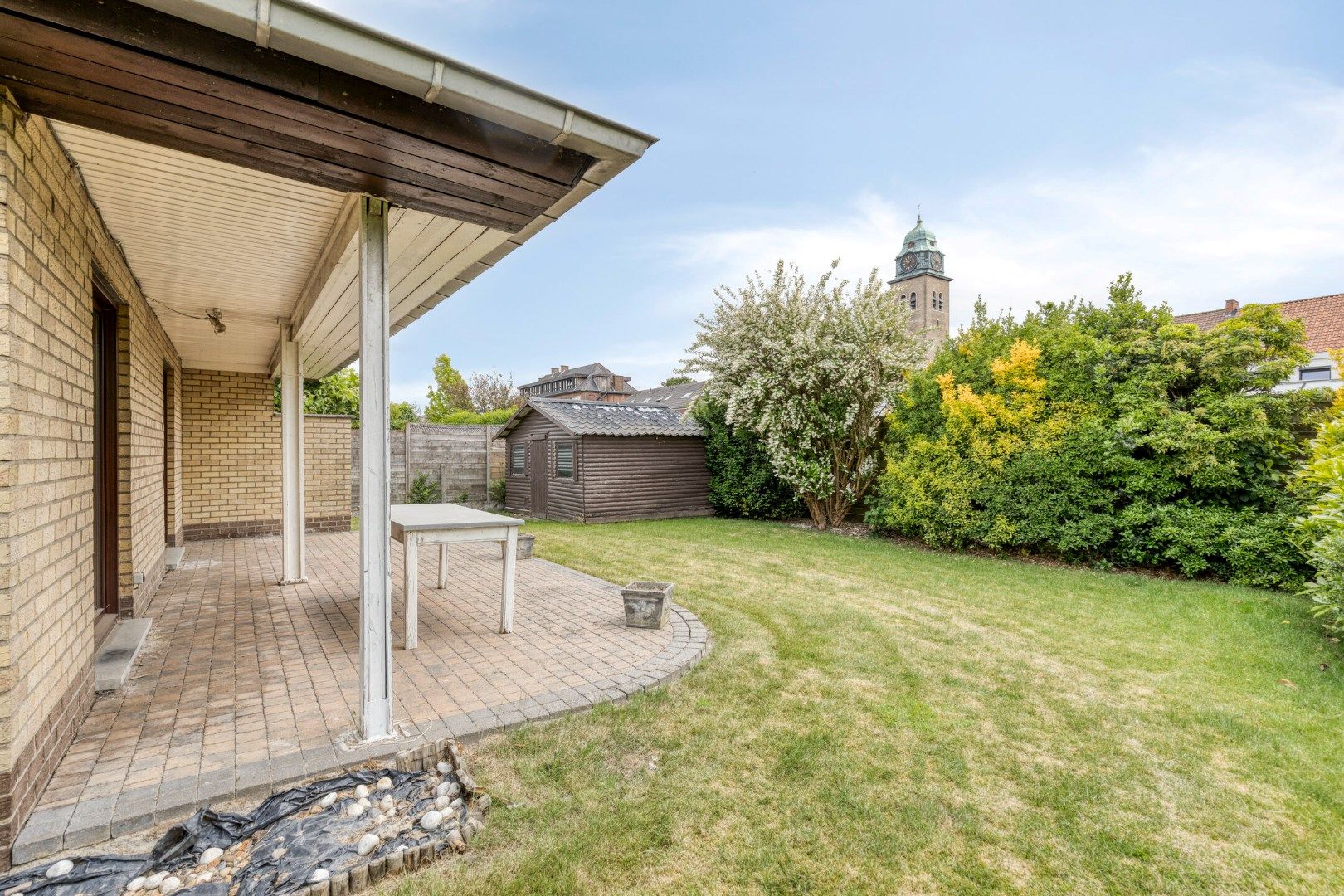 Bungalow met 3 slaapkamers en garage in rustige buurt! foto 15