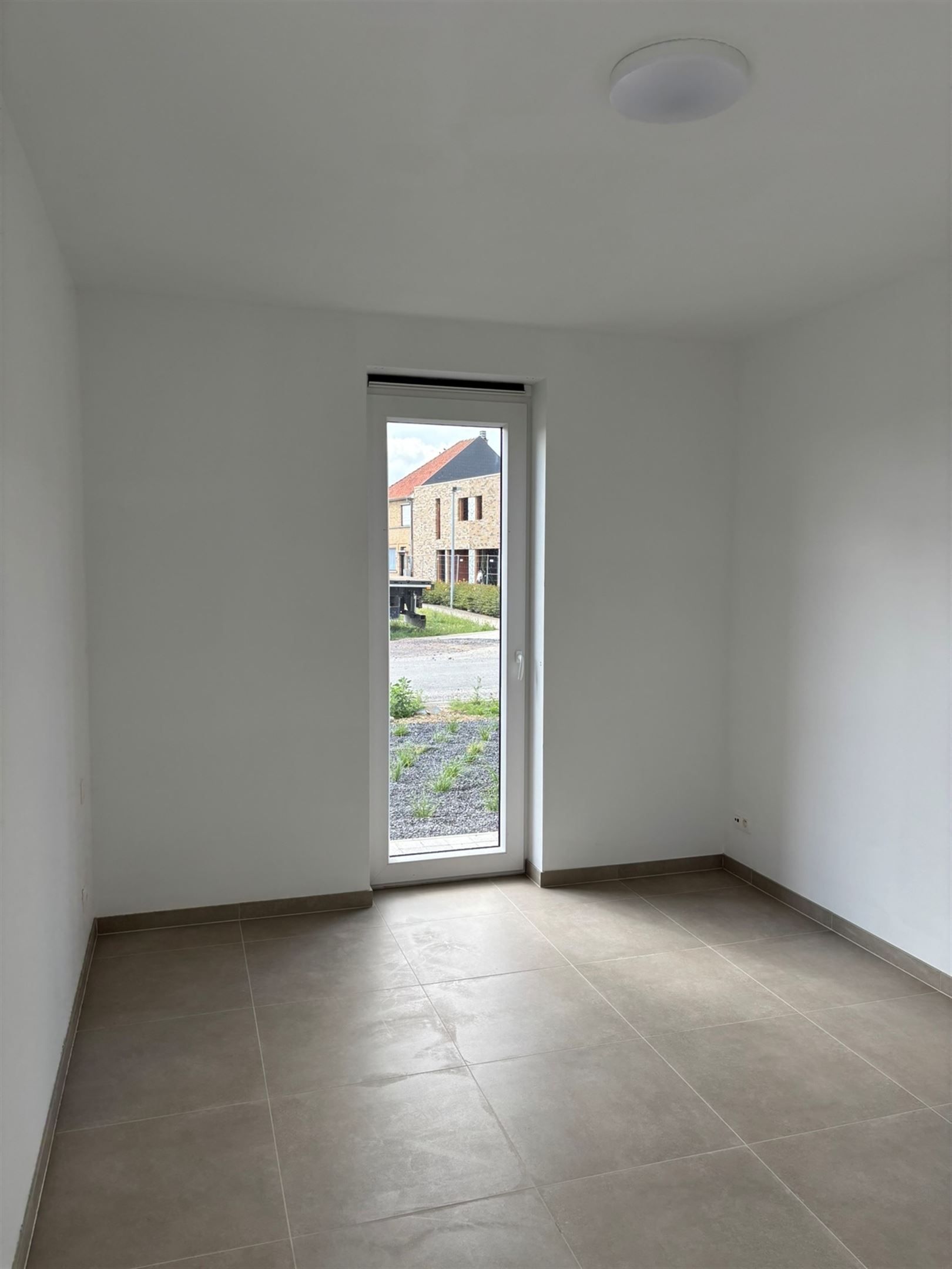 Bungalow met garage foto 12