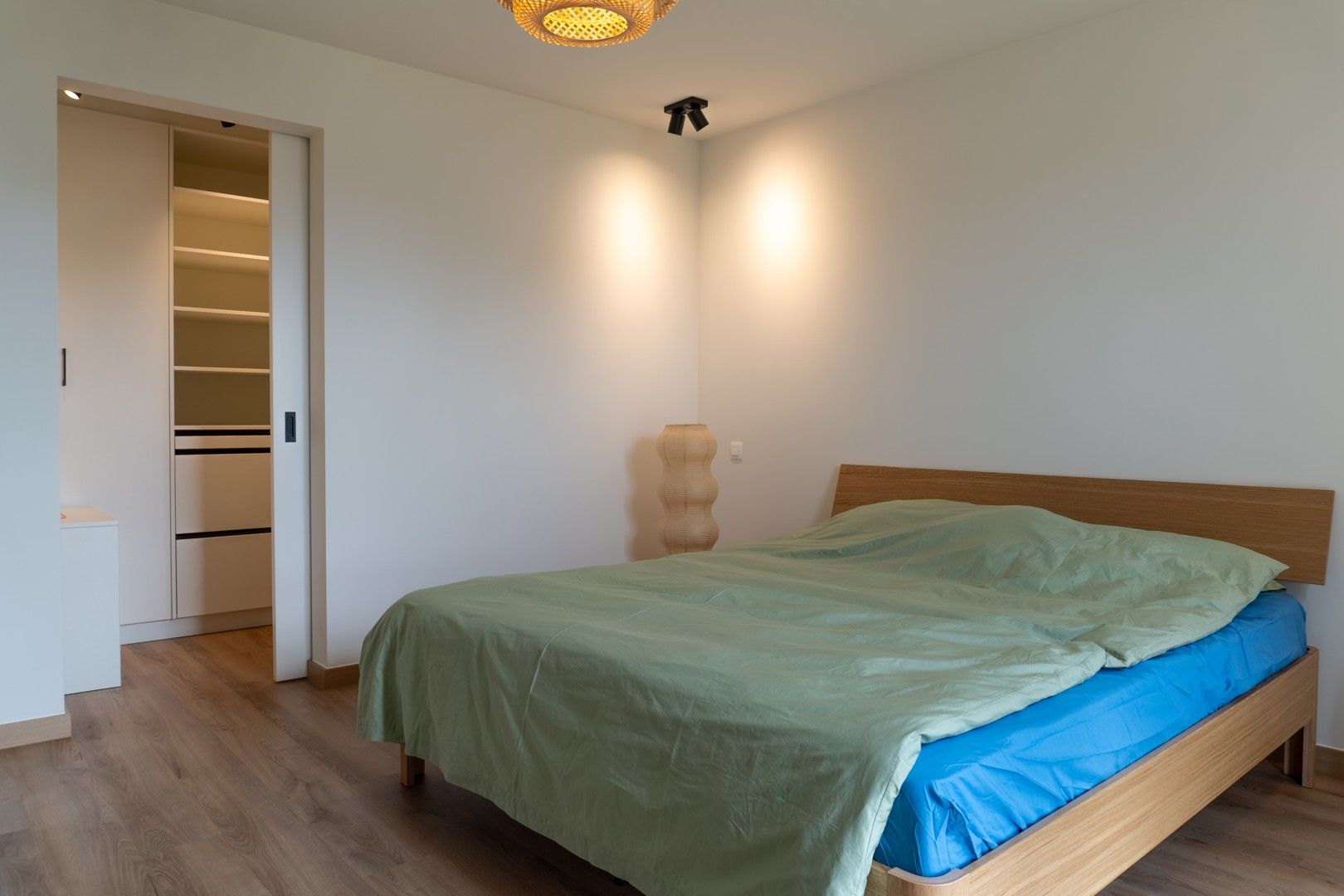 Halfopen nieuwbouwwoning gelegen te Diepenbeek foto 22