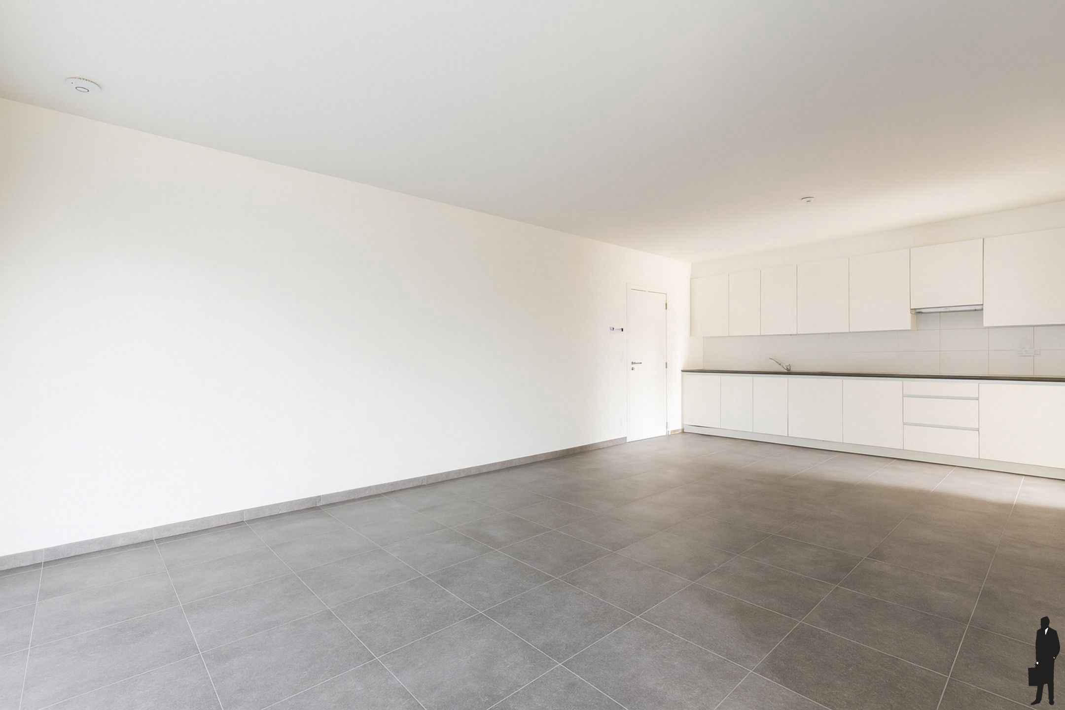Centraal gelegen, recent appartement van 100m² met 2 slpks foto 2