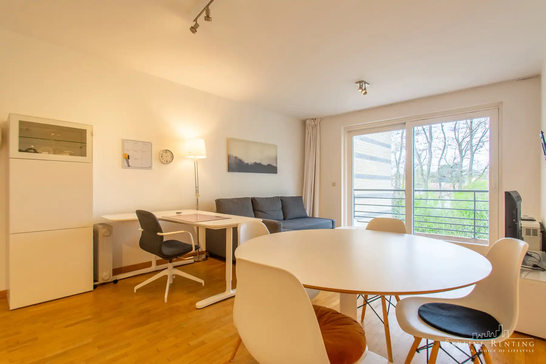 LICHTRIJK - 1 slaapkamer GEMEUBELD appartement met terras foto 2